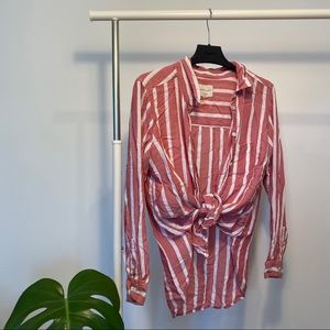 *AMERICAN EAGLE* Long Sleeve Button Down